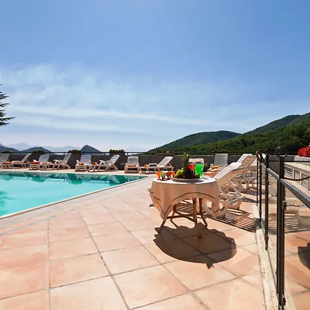 Scapolatiello 4* Cava deʼ Tirreni