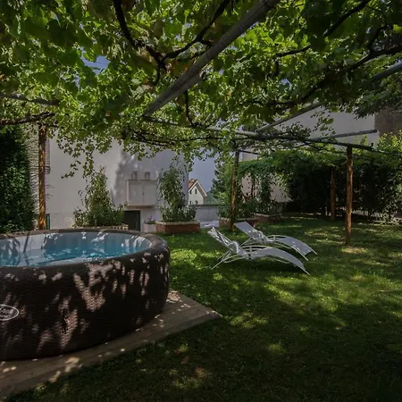 Szálloda Scapolatiello 4*