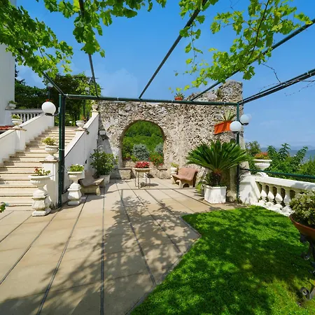 Szálloda Scapolatiello 4*