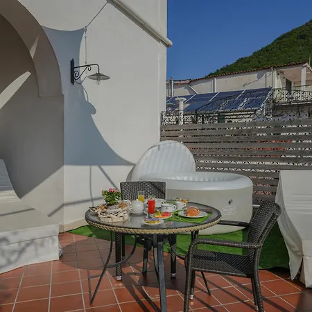 Scapolatiello 4* Cava deʼ Tirreni